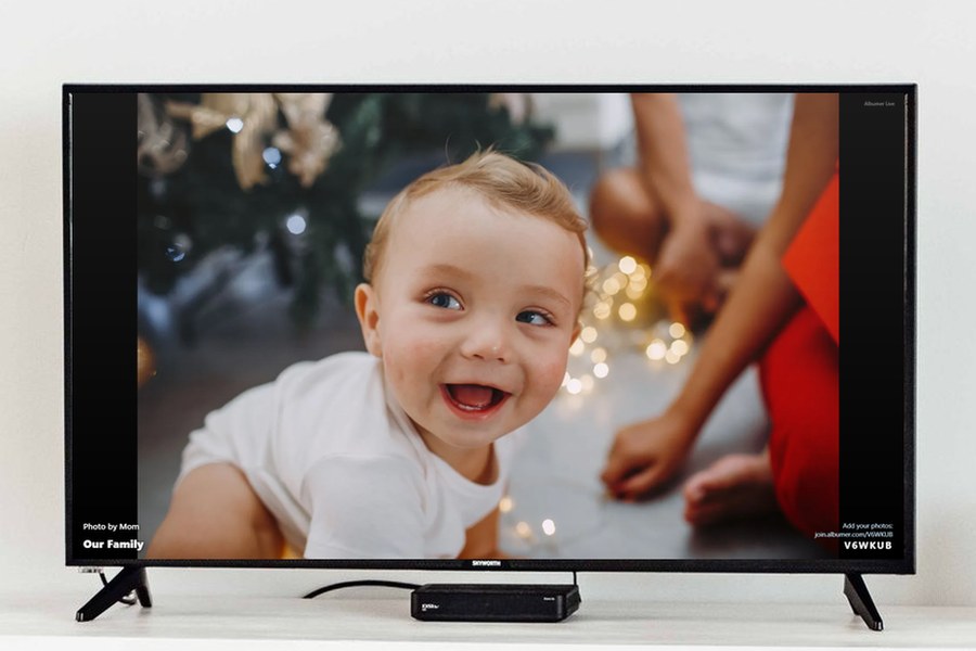 How to Cast Photos to TV from iPhone or Android (Free)
